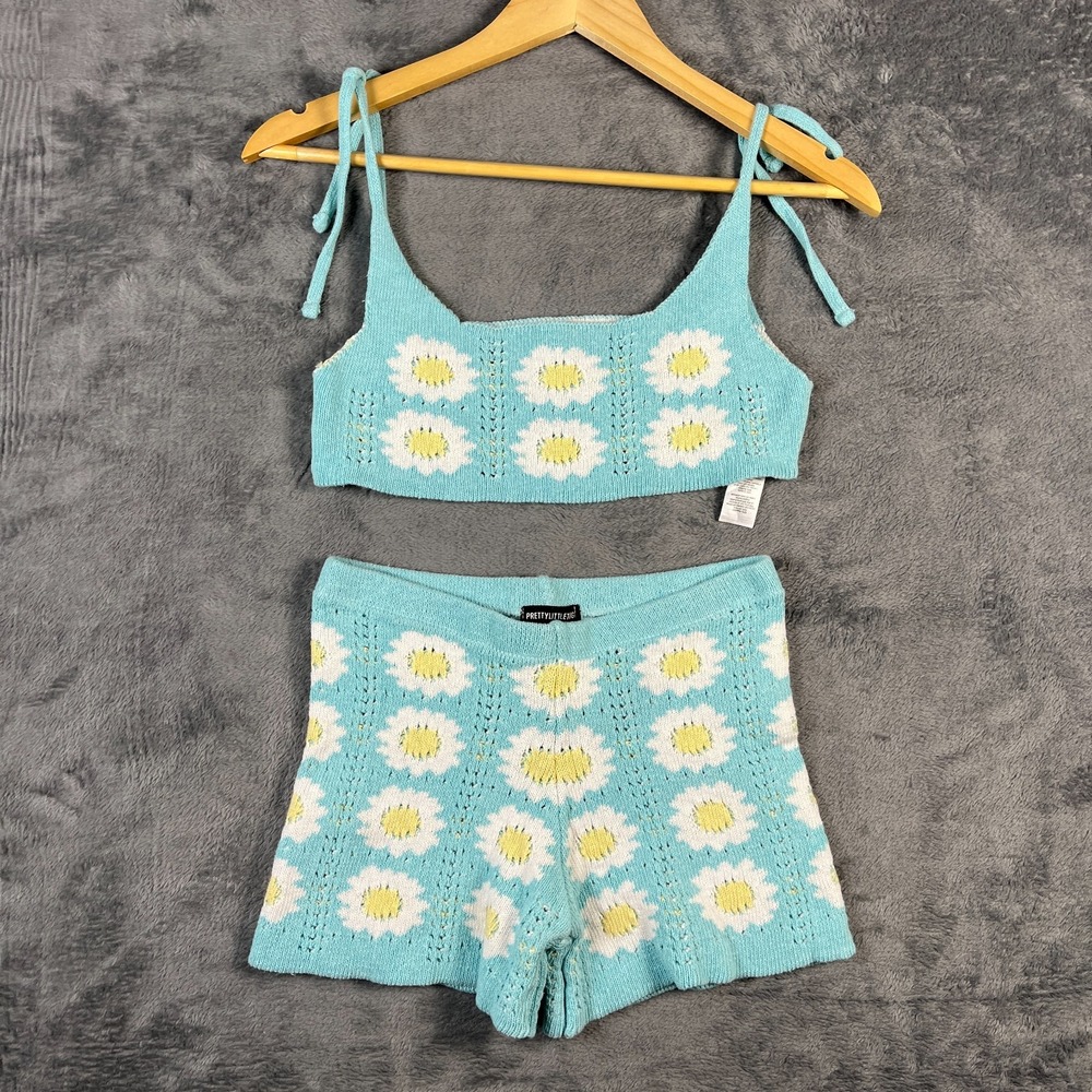 PrettyLittleThing 2 Piece Set Womens Small Medium Blue White Floral Crochet Knit